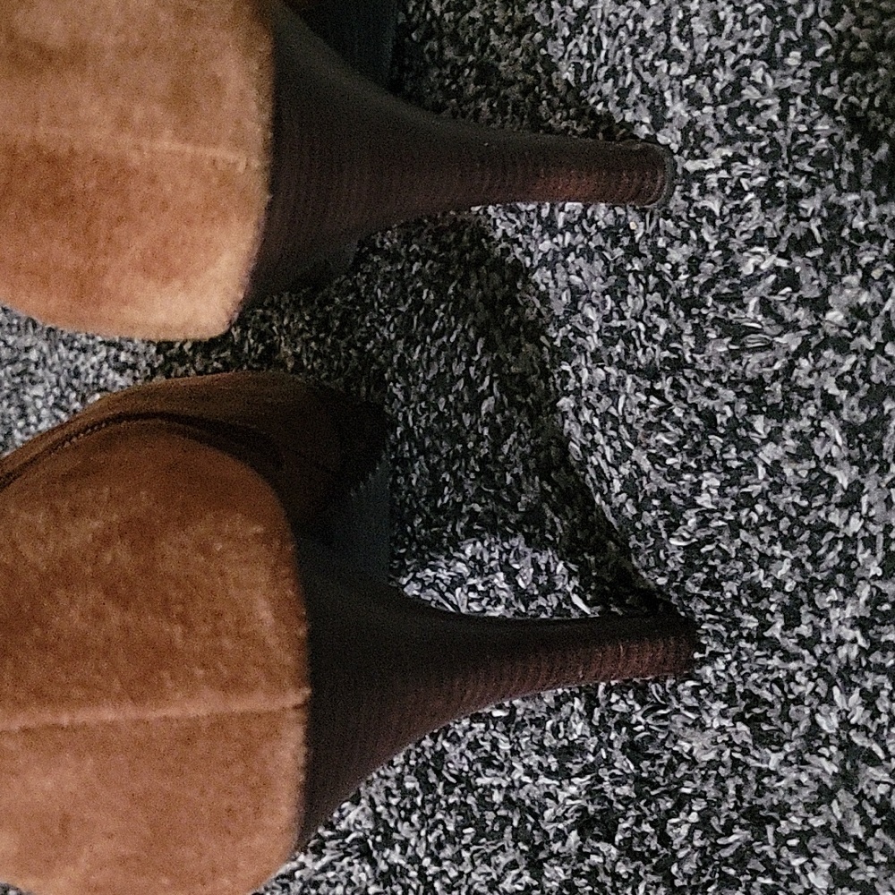 Michael Kors knee high suede toffee colored boots - Picture 6 of 12